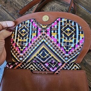 VERA BRADLEY BROWN LEATHER PURSE